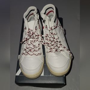 Zara kids RETRO HIGH TOP SNEAKERS 	White	Size Eur 30 -  31 Or Us  12 - 13